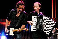 photo of Danny Federici and Bruce Springsteen